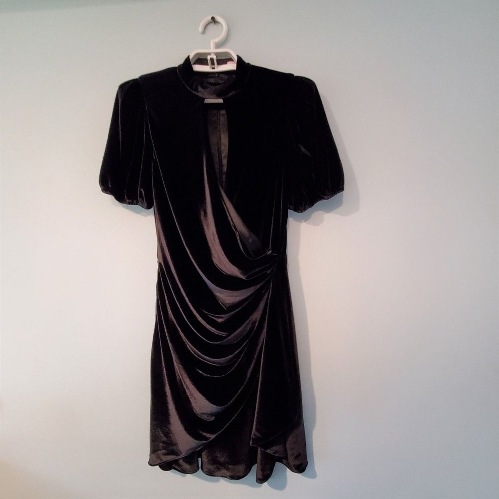 Parker dress womens 6 black velour velvet wrap